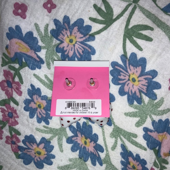 New With Tags Betsey Johnson Strawberry Rhinestone Earrings - Picture 2 of 2